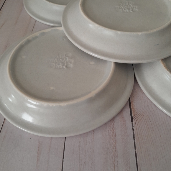 5 Pfaltzgraff "Yorktowne"Vintage Bread Plates Saucers Size:OS  Pfaltzgraff - Picture 8 of 8
